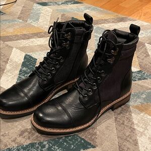 Stylish Black Men's Lace-Up Boots